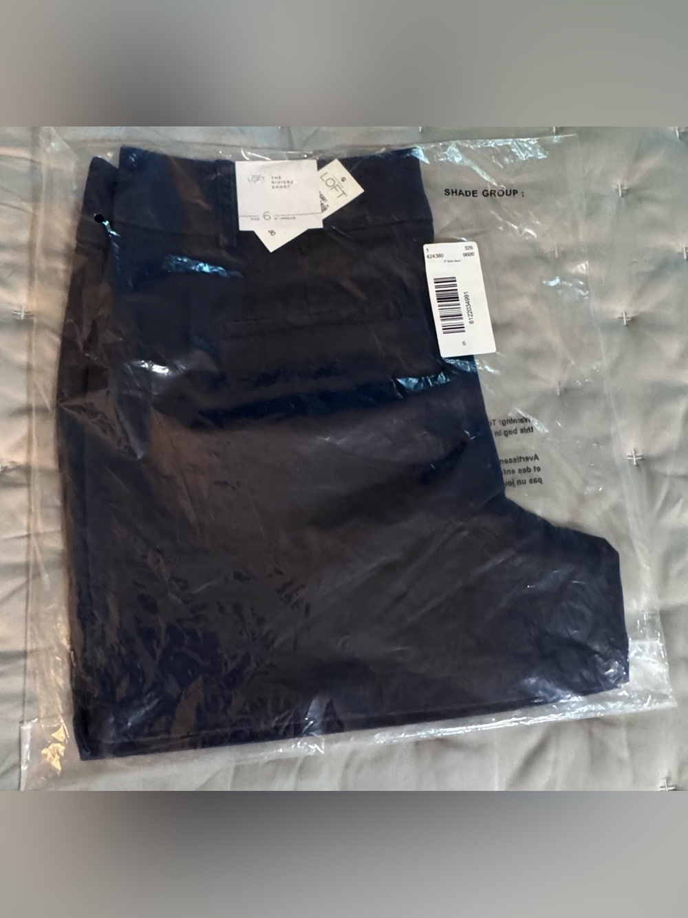 NWT Loft Navy Riviera Shorts (6) - Picture 5 of 11